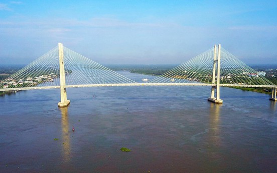 Vietnam mulls $194 mln expressway in Mekong Delta province