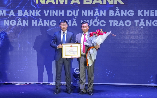 Nam A Bank nhận bằng khen của Thống đốc NHNN Việt Nam 