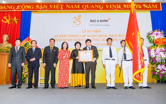 BAC A BANK kỷ niệm 25 năm thành lập và đón nhận Huân chương Lao động hạng Ba