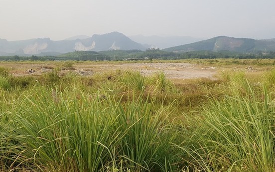 Mở rộng Hạ Long: “Cò” đất “thổi” giá, chính quyền phát loa cảnh báo