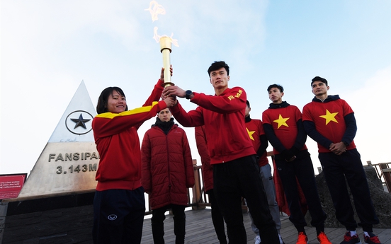 Sun Group tặng kỳ nghỉ dưỡng cao cấp cho đội tuyển bóng đá nam và nữ Việt Nam