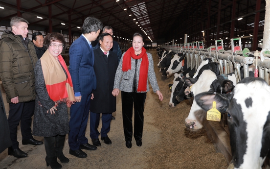 Chủ tịch Quốc hội Nguyễn Thị Kim Ngân thăm trang trại TH tại Liên bang Nga
