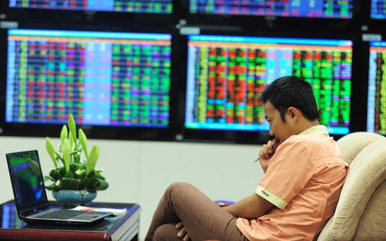 Nhà đầu tư trong nước ồ ạt mở tài khoản "bắt đáy" thị trường trong tháng Ba