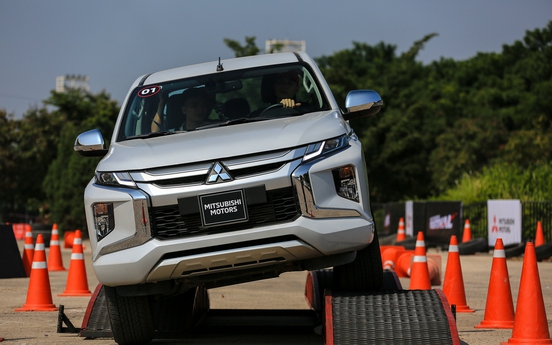 Mitsubishi Triton 2020 giá từ 600 triệu đồng