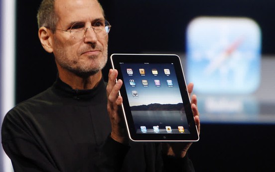 Nhìn lại các cột mốc 10 năm của iPad
