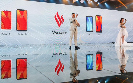 Forbes: "Vsmart đang chiếm thị phần của điện thoại Trung Quốc"