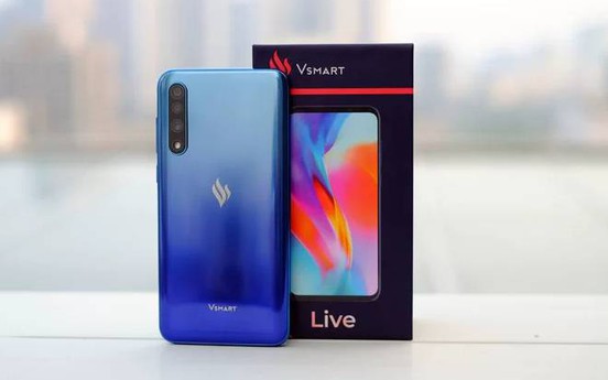 Khách mua Vsmart Live giá cao được "đền bù" voucher 1,5 triệu đồng