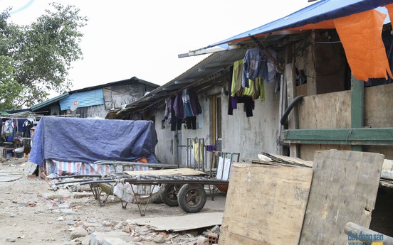 Cuộc sống người lao động ở “khu ổ chuột“ giữa lòng Hà Nội những ngày mùa đông