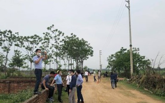 Giá đất vùng ven Hà Nội “dựng đứng“: Quán bán gà, vịt thành trung tâm tư vấn đất đai