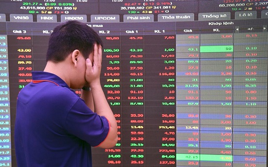 Thị trường chứng khoán đi xuống, cổ phiếu bất động sản đua nhau giảm giá
