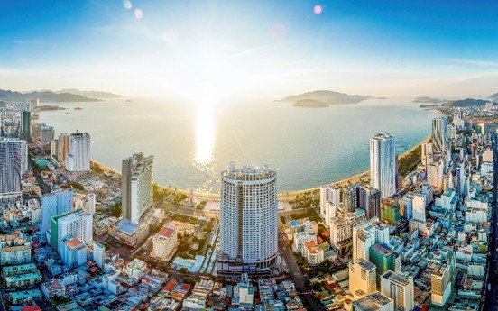 Bất động sản du lịch Khánh Hòa năm 2022: Chờ ánh sáng cuối đường hầm