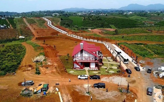 Bài 9: Chính quyền Lâm Đồng đã cho phép phân lô hơn 1.214 ha đất Bảo Lộc