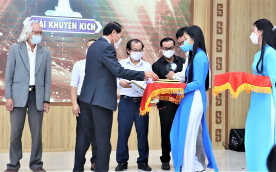Phát động Giải thưởng báo chí Huỳnh Thúc Kháng lần thứ XVI năm 2021 - 2022