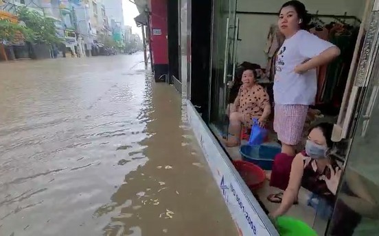 Yêu cầu đánh giá lại nguyên nhân gây ngập lụt ở “phố núi” Kon Tum