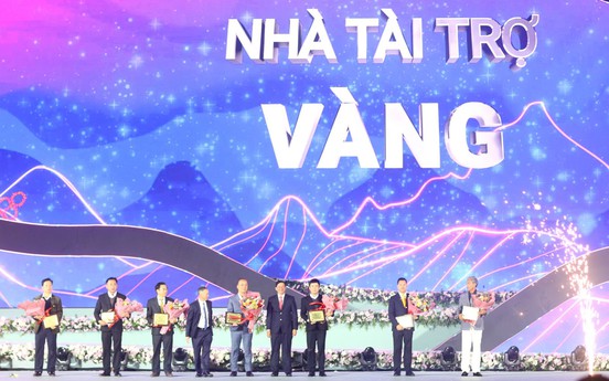 Tân Á Đại Thành hân hạnh là nhà tài trợ vàng cho Festival Hoa Đà Lạt lần thứ IX năm 2022