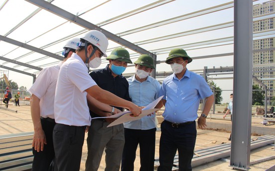 Bộ Xây dựng khảo sát việc triển khai xây dựng bệnh viện dã chiến tại Hà Nội