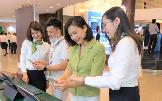 Vietcombank nâng cao trải nghiệm ngân hàng số cho người tiêu dùng Việt