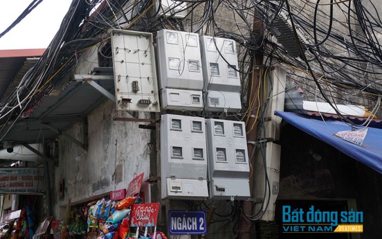 Hà Nội: Người dân ngõ 272 Thái Hà dùng điện sinh hoạt giá 3.500 đồng 1 số