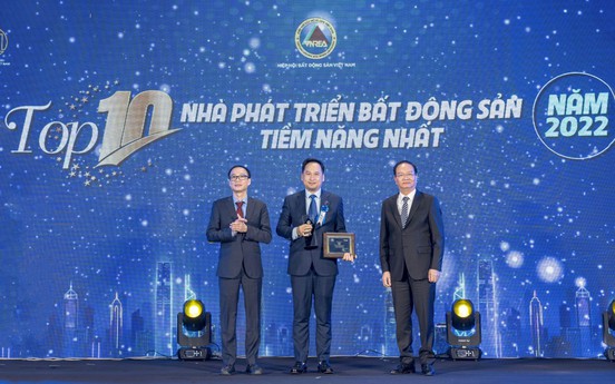 Flamingo lập cú đúp giải thưởng thương hiệu dẫn đầu thị trường BĐS Việt Nam 2021-2022