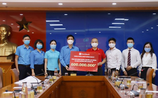 SeABank ủng hộ gần 1,7 tỷ đồng hỗ trợ công nhân, người dân bị ảnh hưởng bởi Covid-19