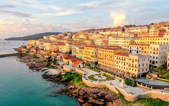 “Nước cờ” đưa Thị trấn Địa Trung Hải thành tâm điểm thương mại dịch vụ của Phú Quốc