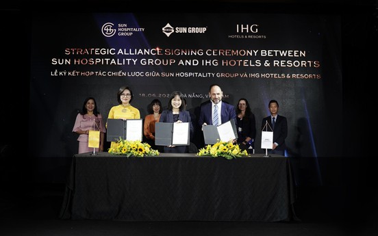 Sun Hospitality Group và IHG Hotels & Resorts ký kết hợp tác chiến lược, đưa mối quan hệ một thập kỷ lên tầm cao mới