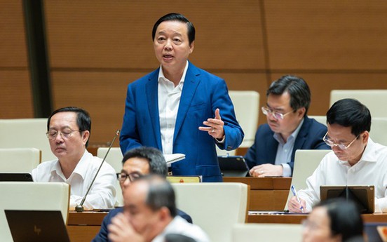 Bộ trưởng Trần Hồng Hà báo cáo Quốc hội về tình trạng lãng phí đất đai, dự án treo và chậm tiến độ