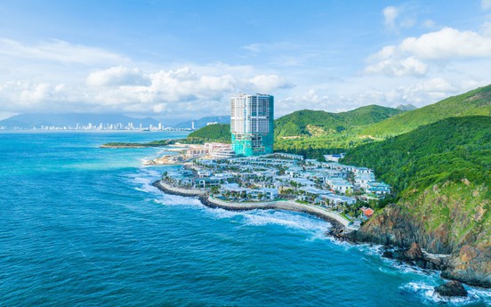 Về Nha Trang, tìm an yên trong niềm vui tuổi trung tuần