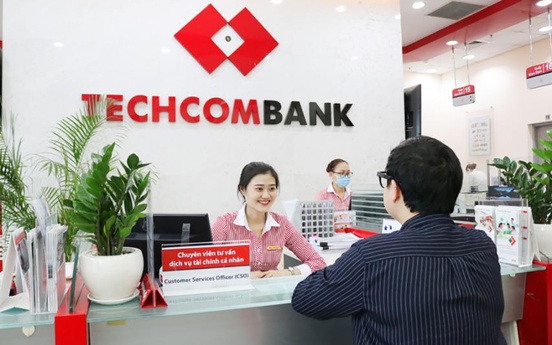 Techcombank tăng lãi suất tiền gửi tiết kiệm, thêm các dịch vụ tiện ích cho khách hàng