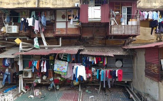 Người dân chung cư cũ Hà Nội sống ở đâu trong thời gian nhà được cải tạo?