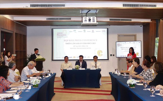 Ra mắt Hội chợ triển lãm ngành sản xuất gốm sứ ASEAN Ceramics 2023 