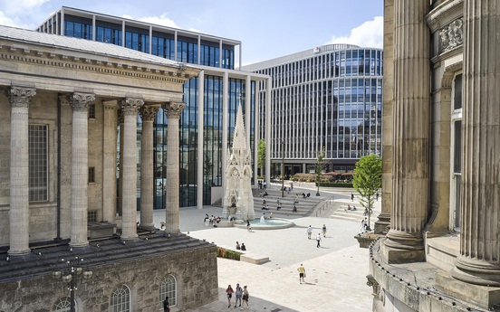 Ngắm nhìn quảng trường lịch sử của thành phố Birmingham trong giai đoạn đầu tái phát triển