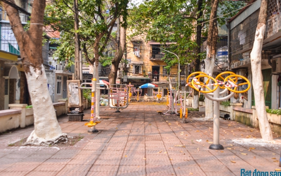 Hà Nội: Hàng loạt máy tập thể dục tại khu dân cư được “phong tỏa“ để phòng dịch