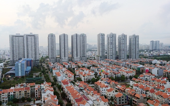 Thị trường bất động sản Việt Nam đang đối diện những khó khăn nào? 