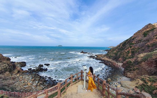 Nơi ngắm bình minh đẹp nhất Việt Nam thu hút hàng vạn lượt khách đầu xuân 