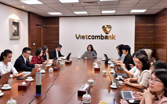 Vietcombank tổ chức hội nghị trực tuyến về định hướng hoạt động kinh doanh bán lẻ năm 2021