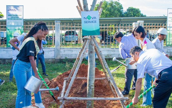 NovaGroup tiếp tục hành trình “Triệu cây xanh cho cuộc sống bừng sáng” tại Phan Thiết