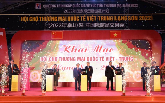 Tưng bừng khai mạc Hội chợ thương mại quốc tế Việt - Trung 2022