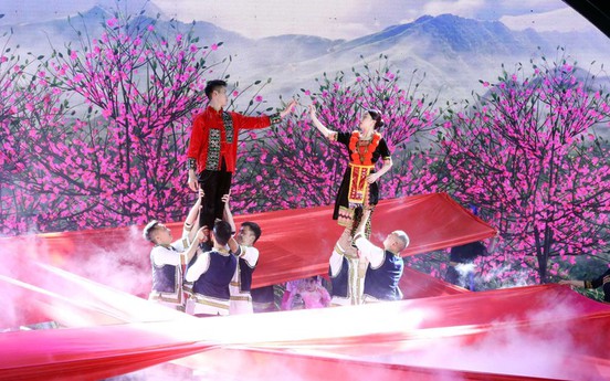 Lễ hội Hoa Đào Xứ Lạng - Xuân Quý Mão năm 2023 mang đậm nét văn hóa bản địa