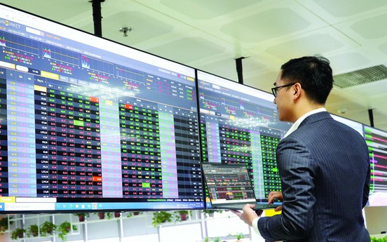 UBCKNN: Nhà đầu tư hãy tin vào thị trường chứng khoán Việt Nam