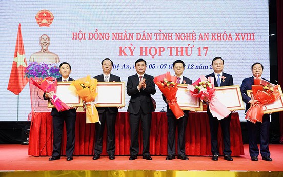 Chủ tịch nước tặng Huân chương lao động cho 5 cá nhân của tỉnh Nghệ An