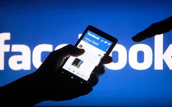 Bắt giữ ba đối tượng lừa đảo gần 4 tỷ đồng qua mạng xã hội facebook