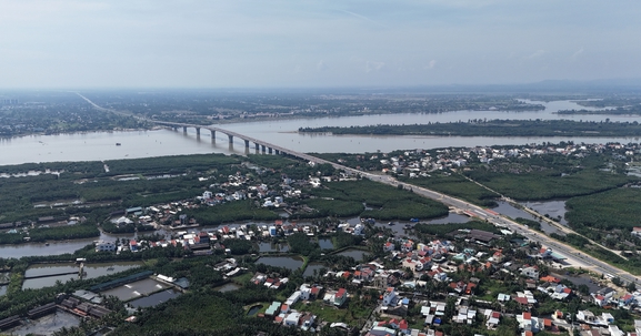 Quảng Nam đề nghị Bộ Tài nguyên và Môi trường hướng dẫn vấn đề áp dụng luật về đất đai trong lựa chọn nhà đầu tư