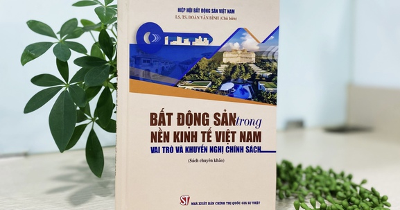 LS. TS. Đoàn Văn Bình ra mắt cuốn sách "Bất động sản trong nền kinh tế Việt Nam - Vai trò và khuyến nghị chính sách" theo đặt hàng của Nhà nước