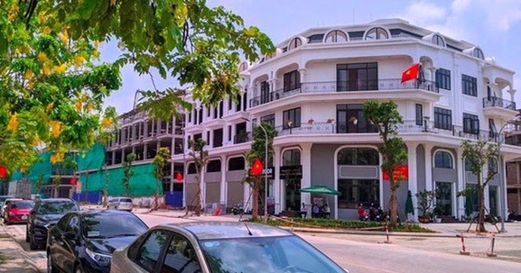 Savills: Lượng giao dịch phân khúc biệt thự/nhà liền kề sụt giảm thấp nhất 10 năm nhưng mức giá vẫn tiếp tục đi lên