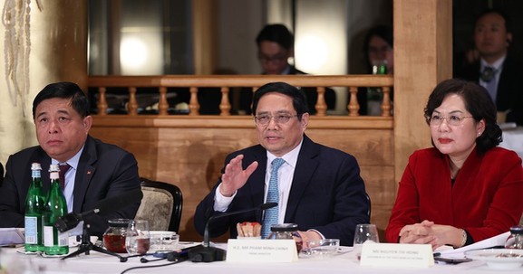 Thủ tướng Phạm Minh Chính đề nghị hỗ trợ xây dựng trung tâm tài chính Việt Nam