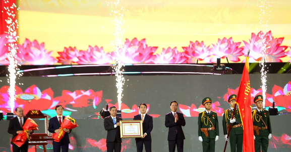 Hậu Giang kỷ niệm 20 năm thành lập tỉnh và đón nhận Huân chương Lao động hạng Nhất
