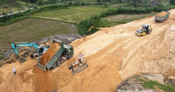 Tuyên Quang: Đẩy nhanh tiến độ các công trình giao thông trọng điểm