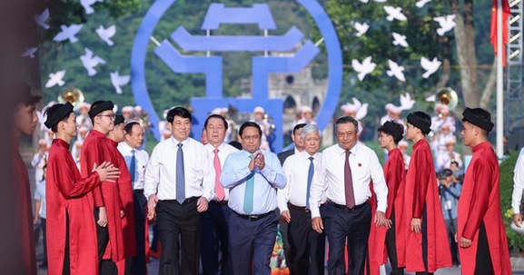 Thủ tướng Phạm Minh Chính dự 'Ngày hội Văn hóa vì hòa bình' của Hà Nội