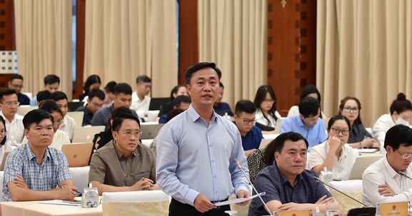 Thứ trưởng Bộ Xây dựng chỉ ra 3 nguyên nhân chính khiến giá nhà tăng cao